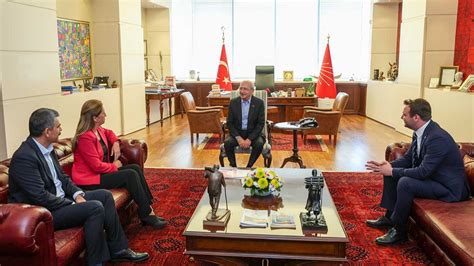 Kemal Kılıçdaroğlu DİSK Başkanı Çerkezoğlu ile bir araya geldi